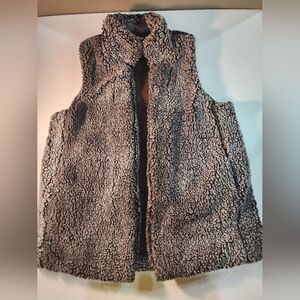 Altar’d State Women's Brown Sherpa Vest Size L